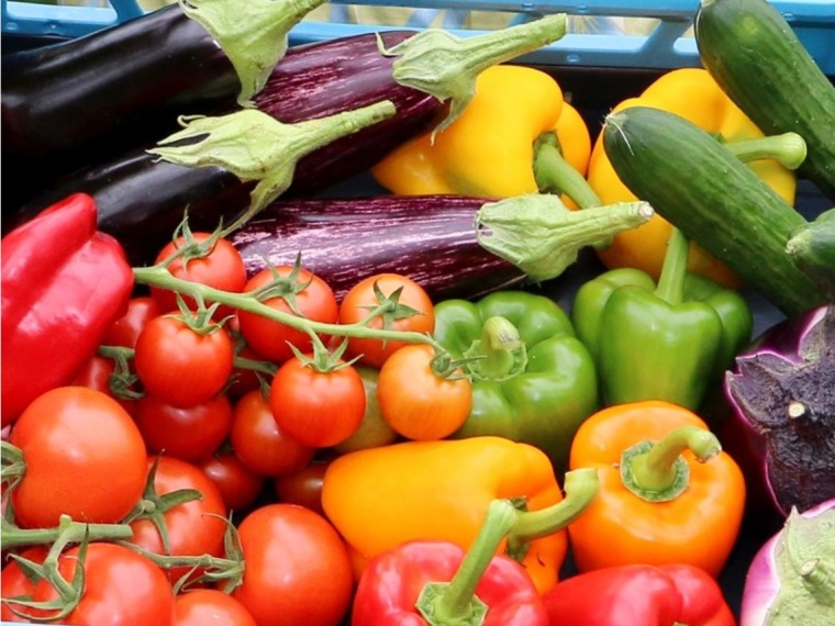  Organic fruit and vegetables